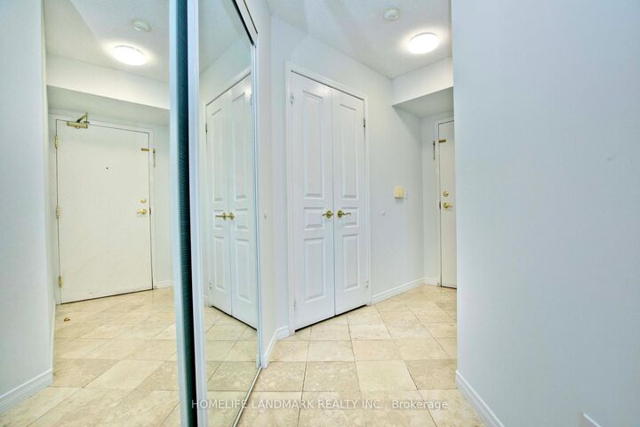 Property Photo:  55 Harrison Garden Boulevard 1210  ON M2N 7G3 