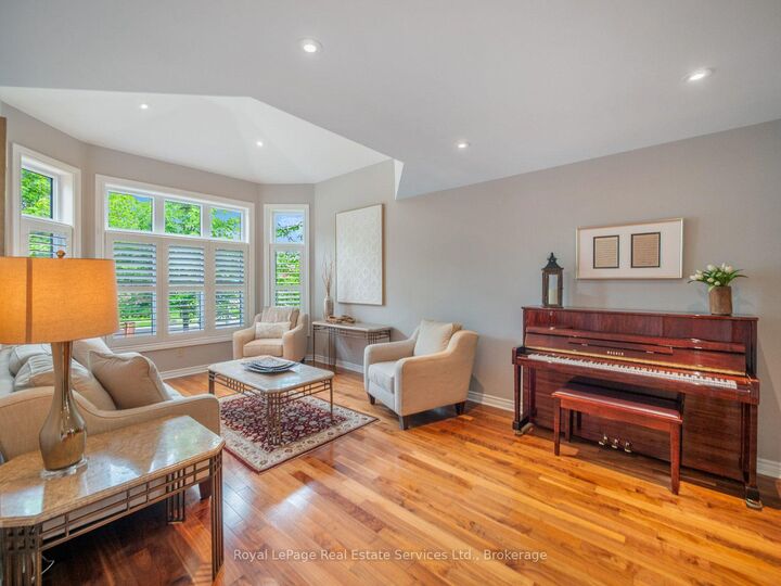 Property Photo: 1478 Creekwood Trail ON L6H 6E6