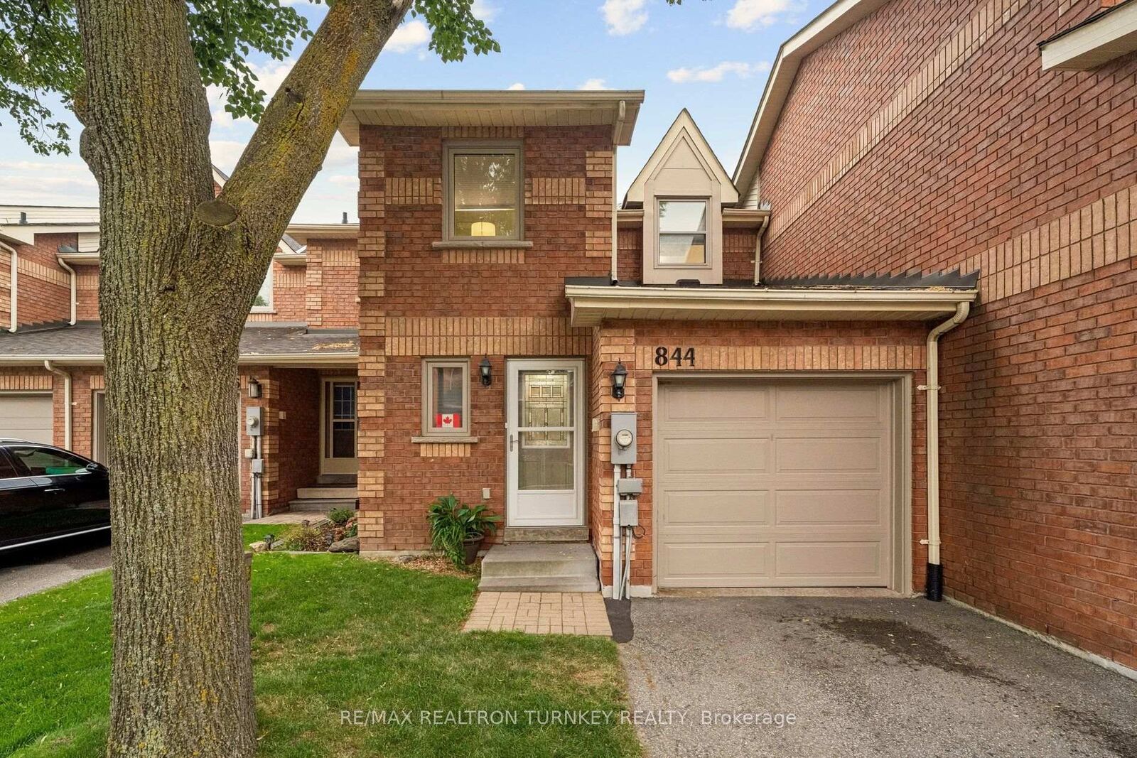 Photo de la propriété:  844 Playter Crescent  ON L3X 1W8 