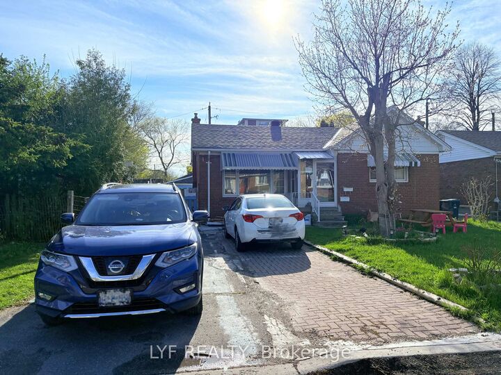 Property Photo: 22 Ivordale Crescent Bsmt ON M1R 2W6