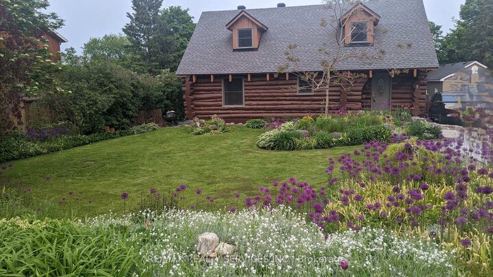Property Photo: 9 Orangeville Street ON N0B 1Z0