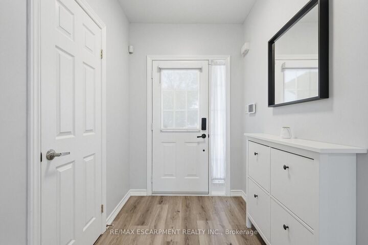 Property Photo: 39 Panabaker Drive 12 ON L9G 0A2