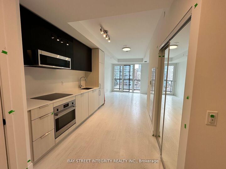 Property Photo:  308 Jarvis Street 918  ON M5B 0E3 