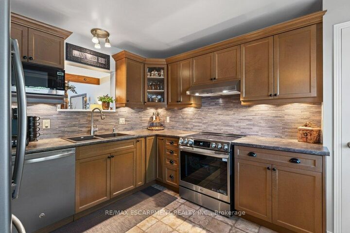 Property Photo:  55 Kerman Avenue 55  ON L3M 5G2 