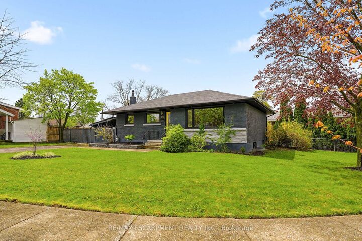 Property Photo: 25 Briarsdale Drive ON L2T 2Z4