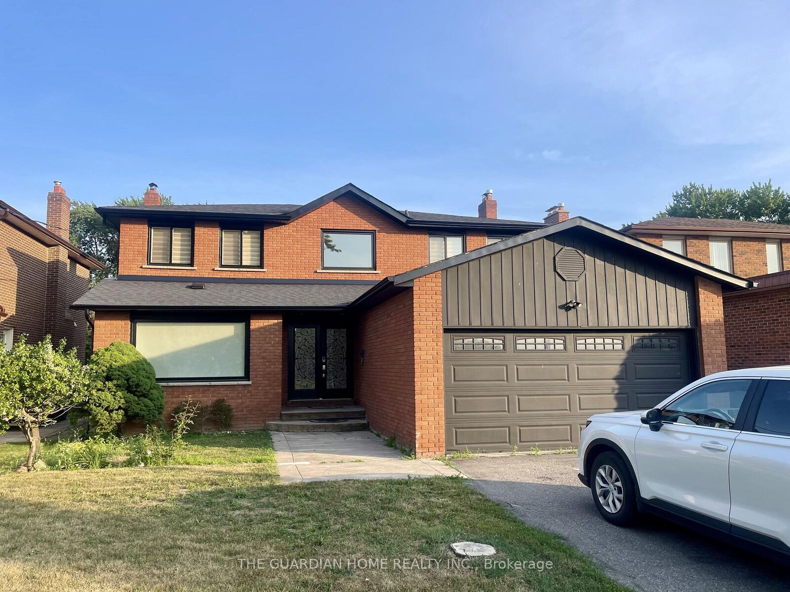 Property Photo: 421 Carrville Road ON L4C 6E5