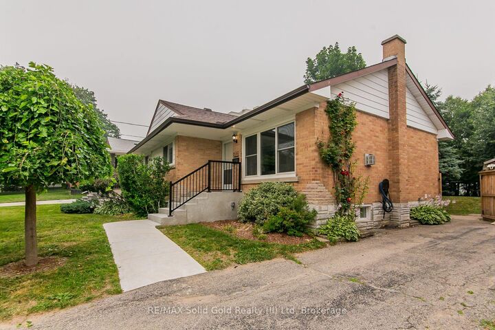 210 Dawson Street — photo 1