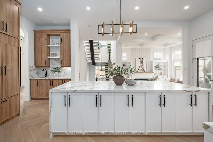 Property Photo: 302 Tuck Drive ON L7L 2R1