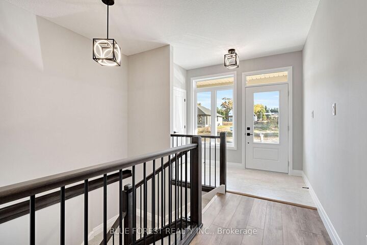 Property Photo:  142 Shirley Street  ON N0M 2P0 