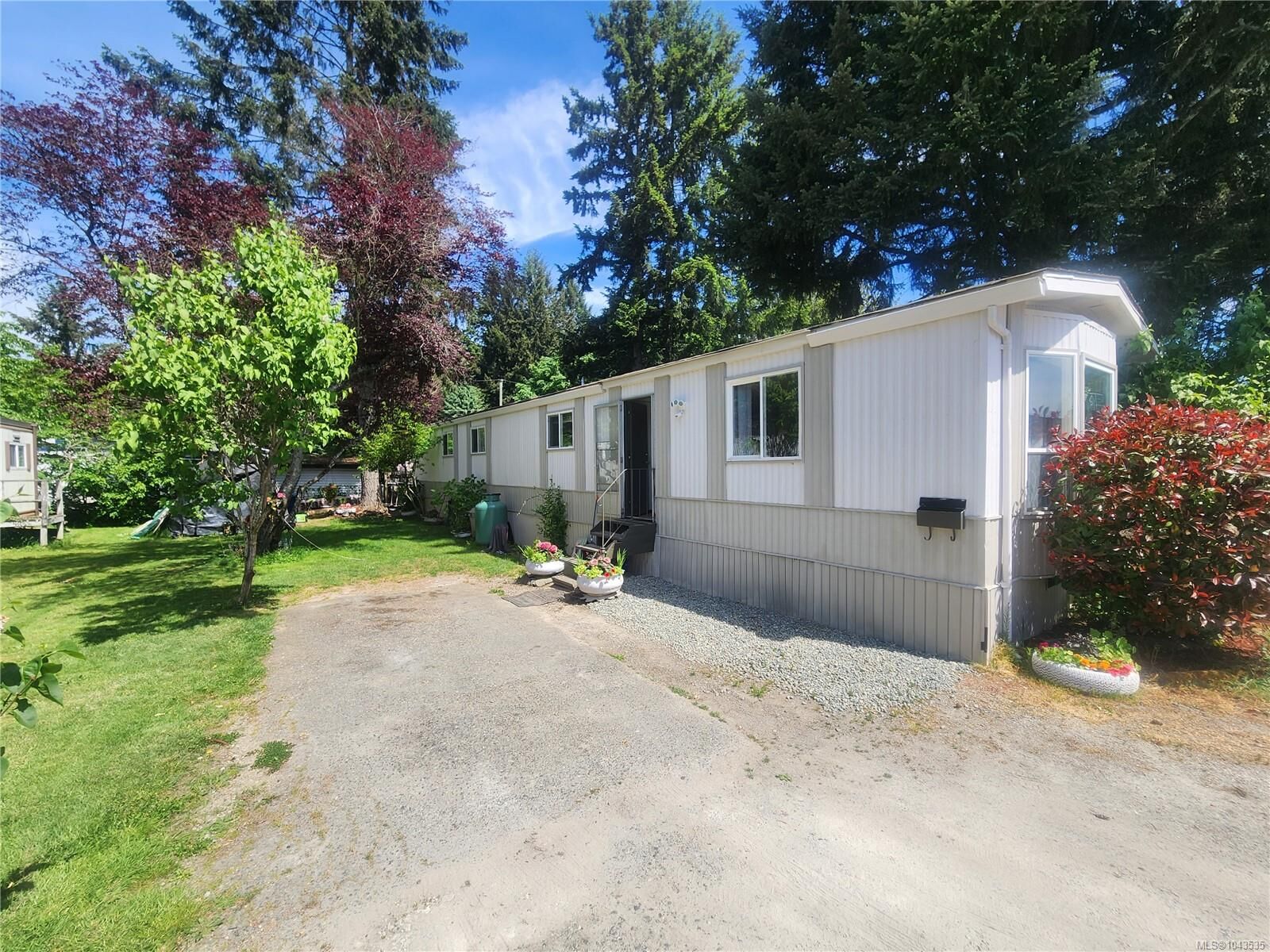 Property Photo:  971 Douglas Ave #38  BC V9R 6C1 