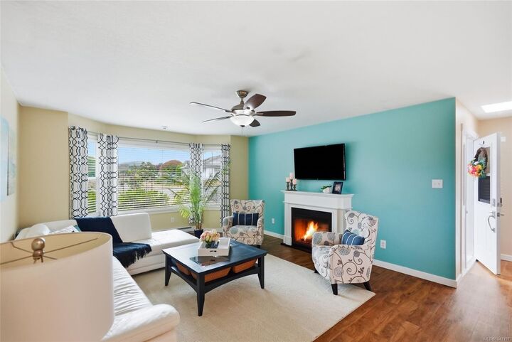 Property Photo: 773 Forsyth Ave BC V9P 1E5