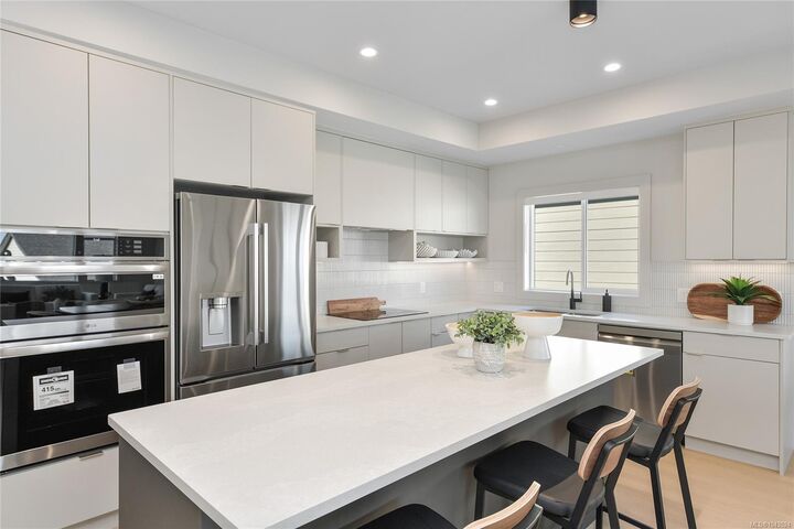 Property Photo: 2524 Alabaster Crt BC V9B 5N1