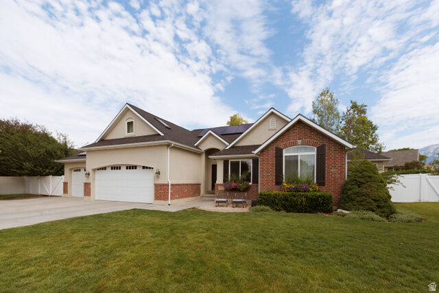 Property Photo:  4564 W Windsor Cir  UT 84062 