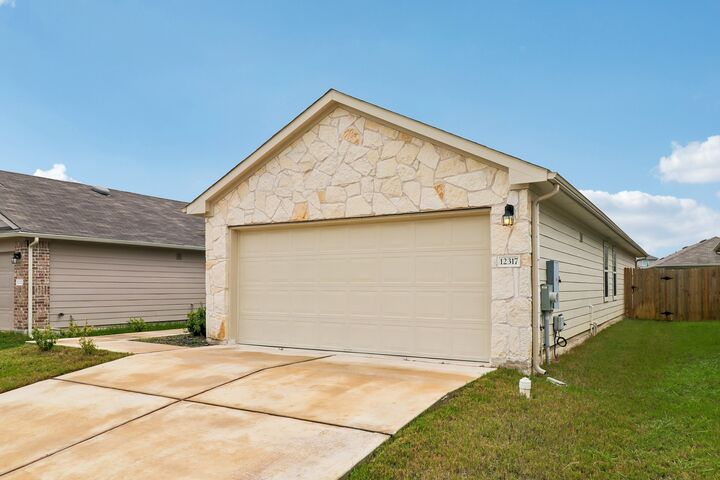 Property Photo: 12317 Token Trail TX 78621