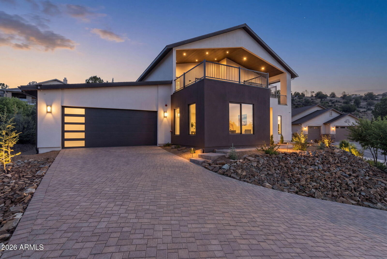 Property Photo: 940 N Waters Edge Way AZ 86303