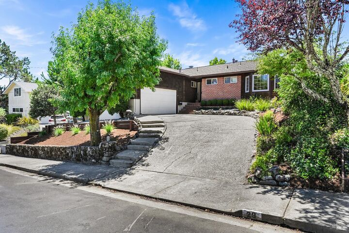 Property Photo: 29 Ridgewood Drive CA 94901