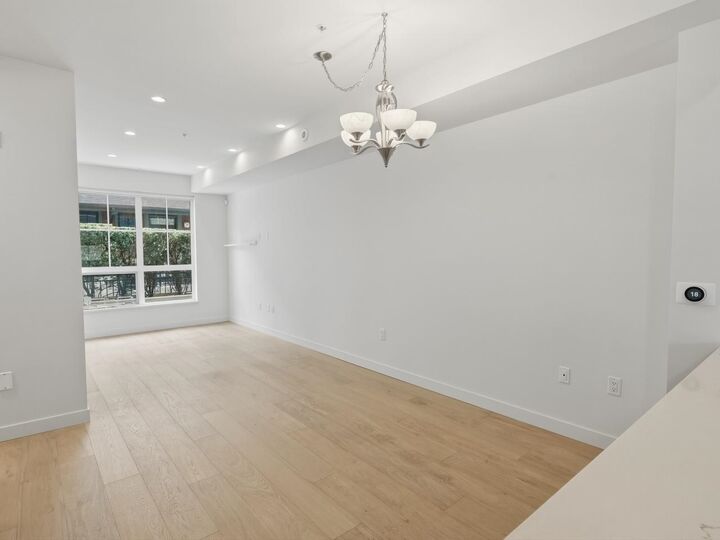 7891 Oak Street — photo 1