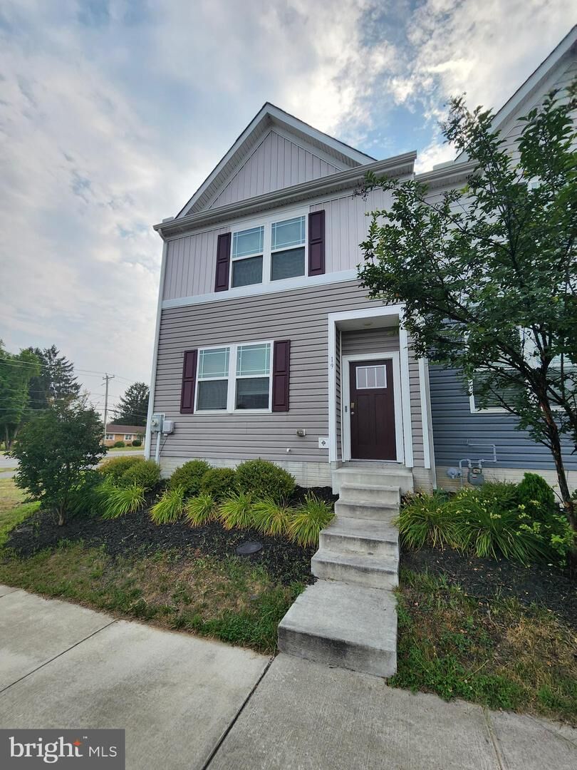 Property Photo: 19 Capricorn Way DE 19934