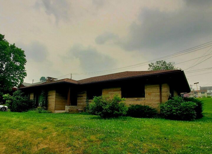 Property Photo: 9 E North Street PA 18250