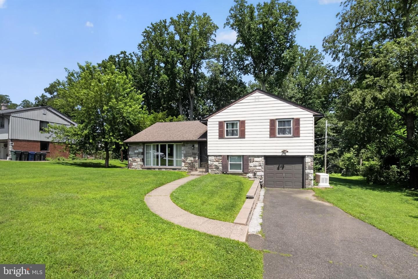 Property Photo: 615 Hoyt Road PA 19006