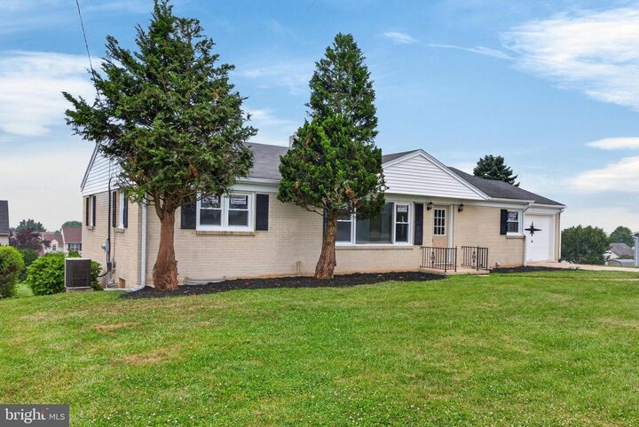 Property Photo: 385 Manor Road PA 17356