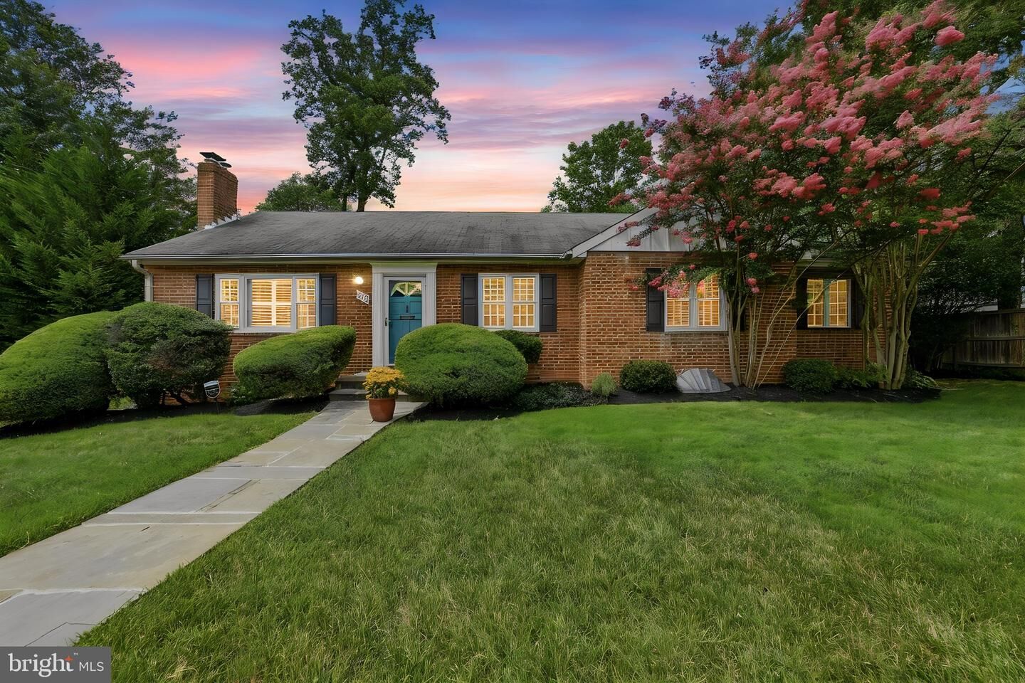 Property Photo:  6719 Williamsburg Boulevard  VA 22213 