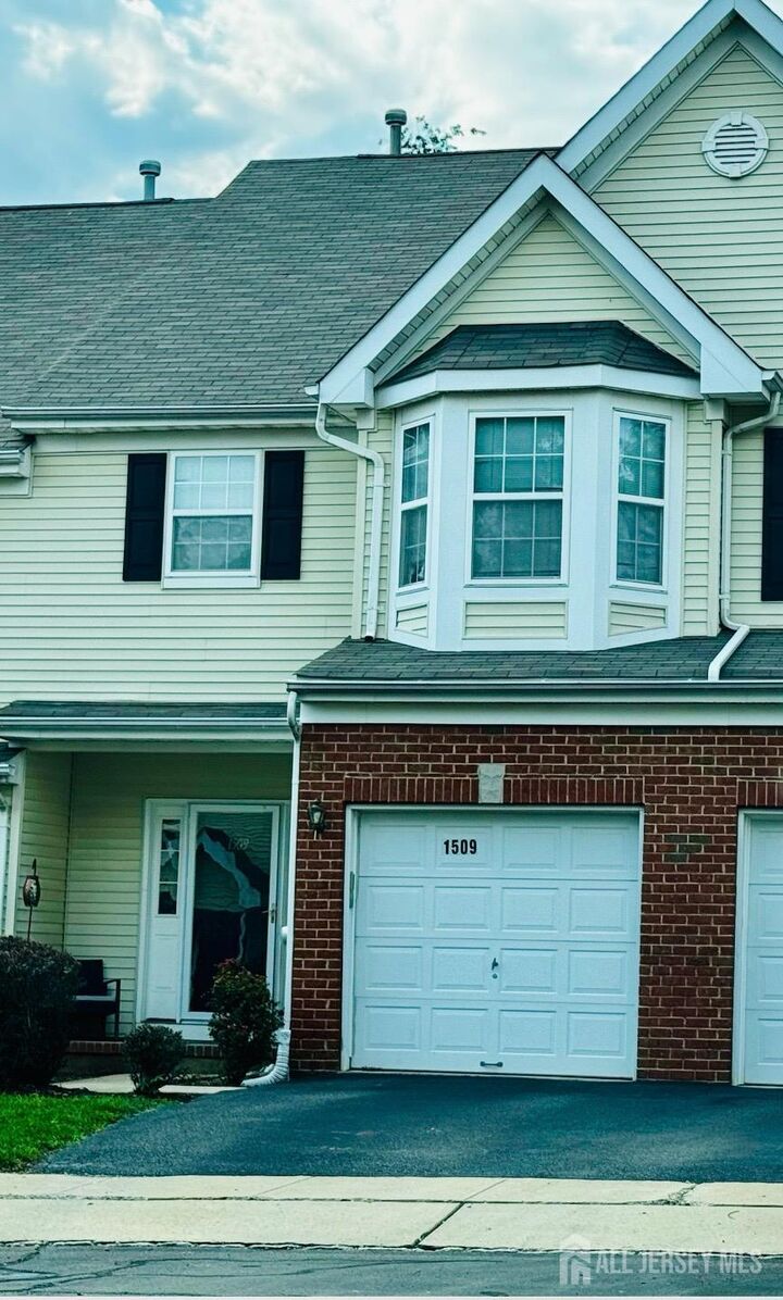 Property Photo: 1509 Pisaniello Court NJ 07080