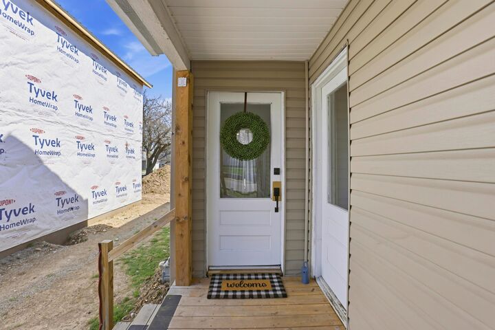 Property Photo: 20/22 S Williams Street OH 43055