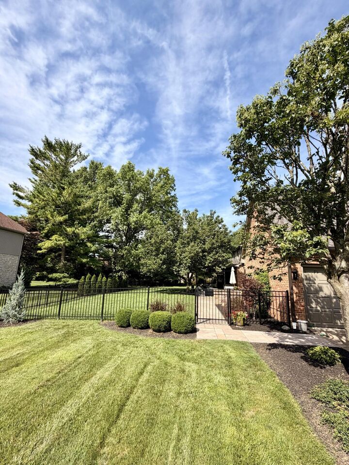 Property Photo: 6075 Whittingham Drive OH 43017