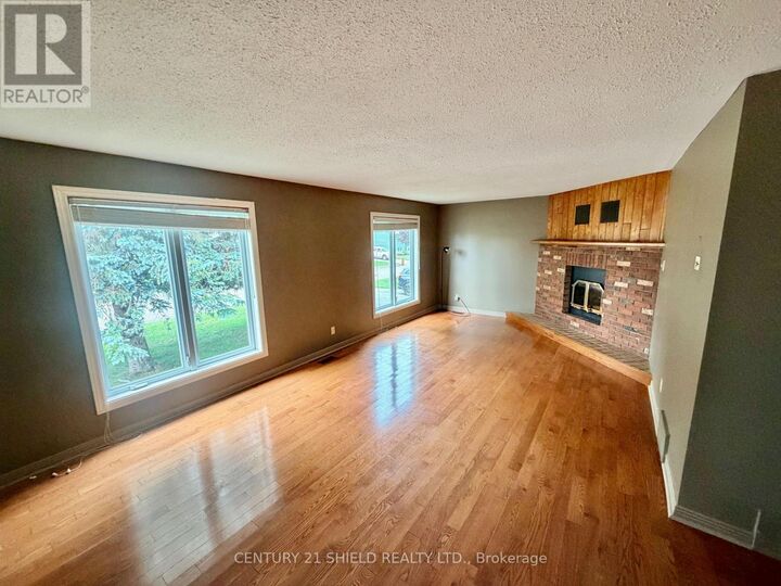 Property Photo:  241 Sarah Street  ON K7C 4C4 