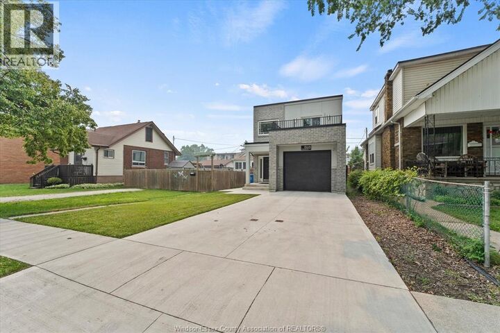 Property Photo:  1565 Gladstone Avenue  ON N8X 1Z3 