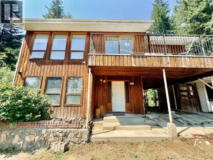 Property Photo: 3332 Lakeview Heights Drive BC V0E 2W1