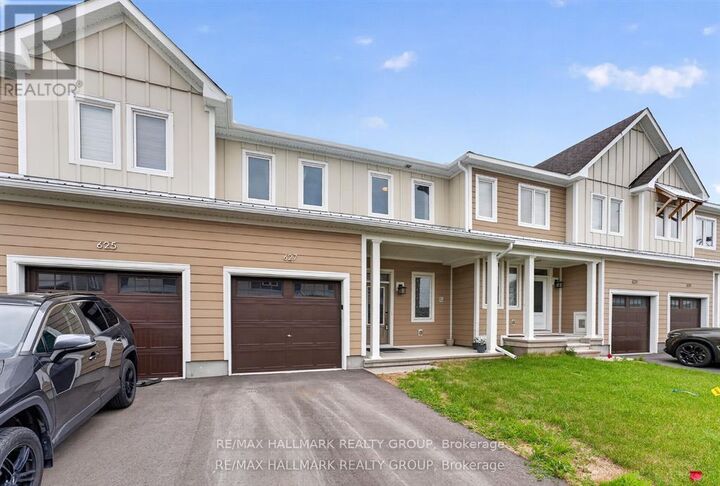 Property Photo: 627 Alopex Row ON K0A 2Z0