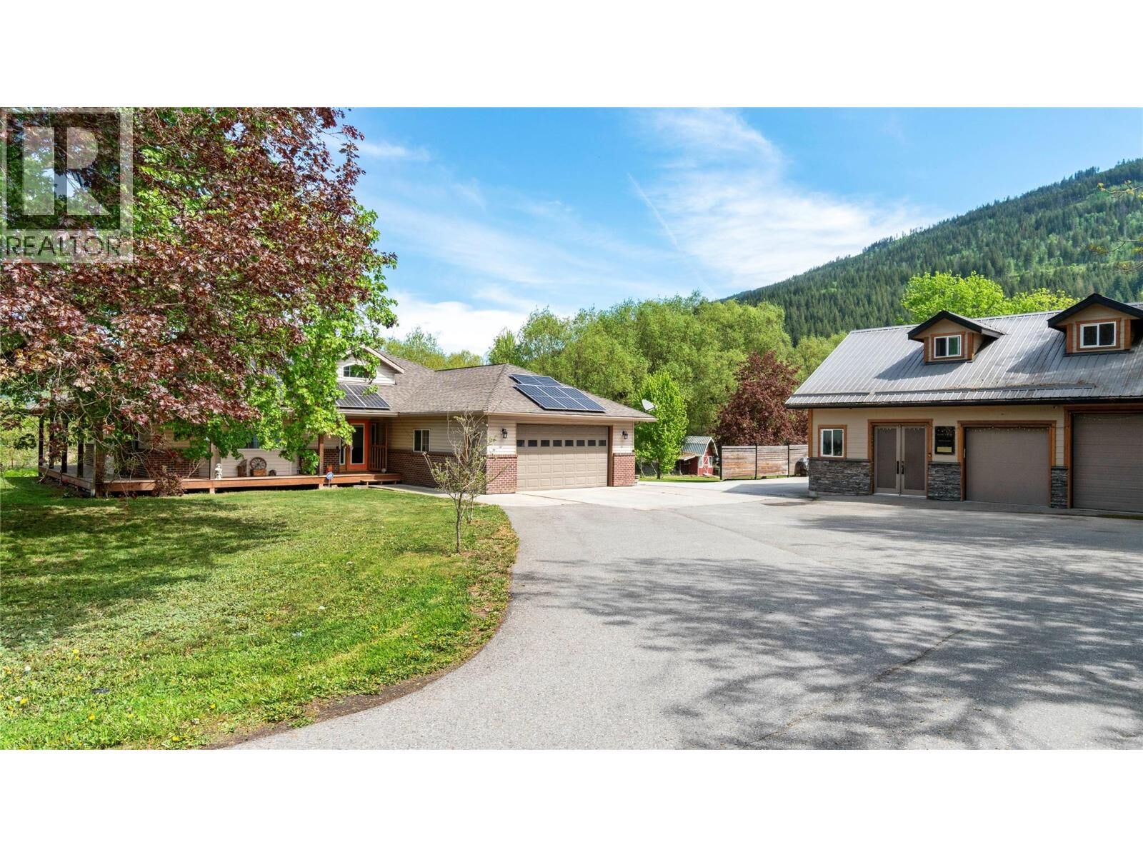 Property Photo: 3960 50 Street Northeast BC V1E 1Y5