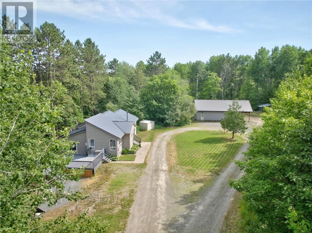 Property Photo: 185 Island Road ON P0M 3E0