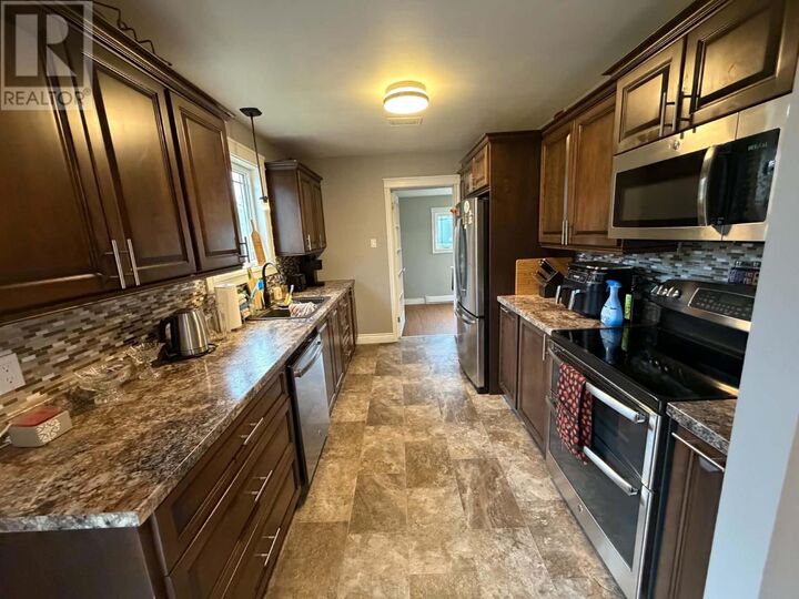 Property Photo:  19 White Crescent  NL A0P 1E0 