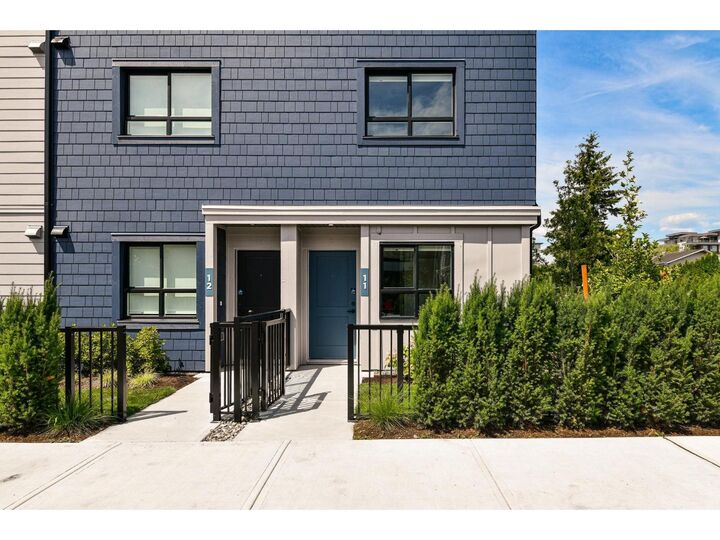Property Photo: 33525 Kingston Avenue 20 BC V2S 0R6
