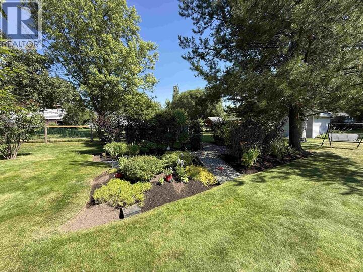 Property Photo: 1785 Cypress Road BC V2J 4B1