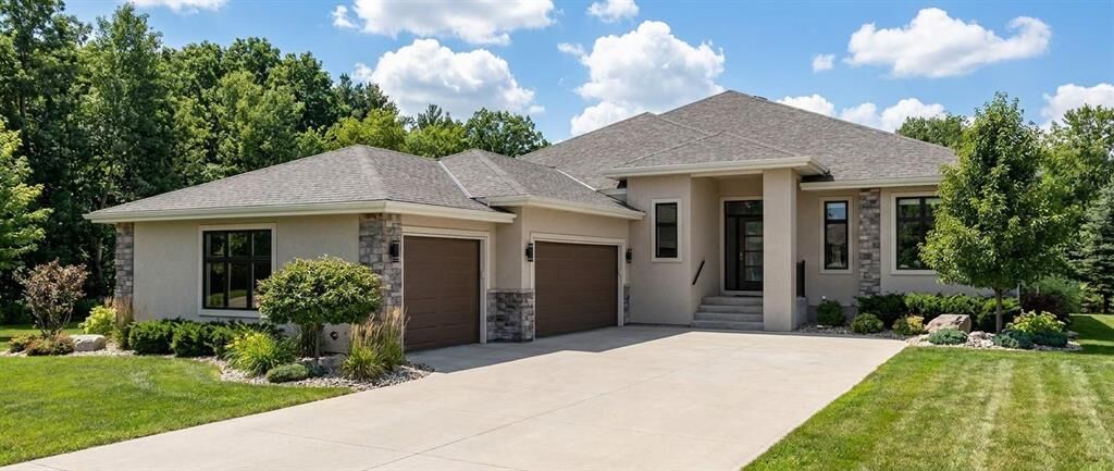 Property Photo: 7 Bryce Boulevard MB R0G 1N0