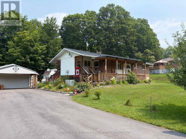 4309 Maple Drive — photo 1