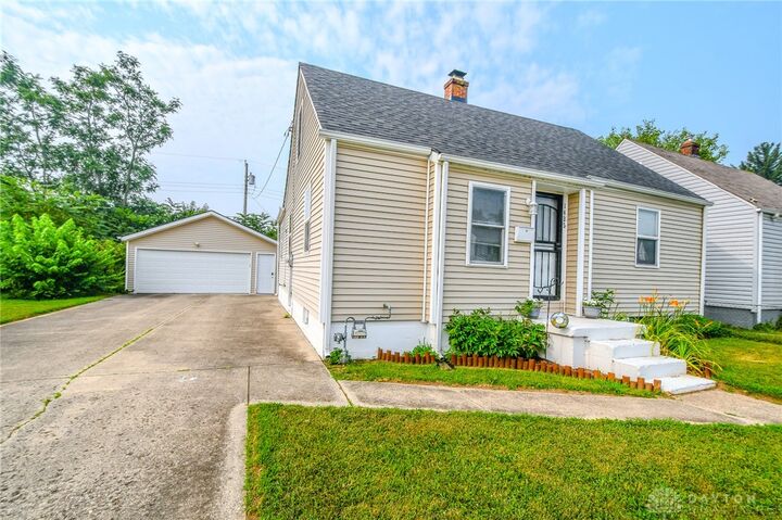 Property Photo: 1426 Steiner Avenue OH 45417