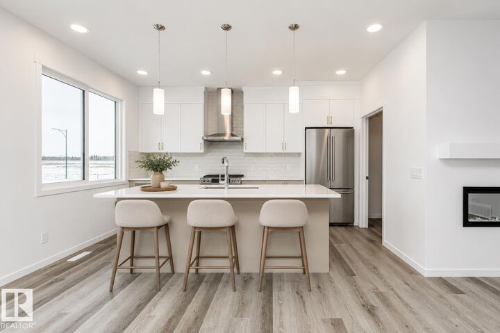 Property Photo: 6276 180 Avenue NW AB T5Y 4L8