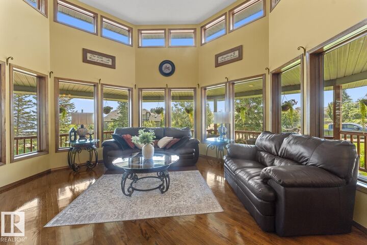 Property Photo: 2700 Beach Avenue AB T9M 1K8