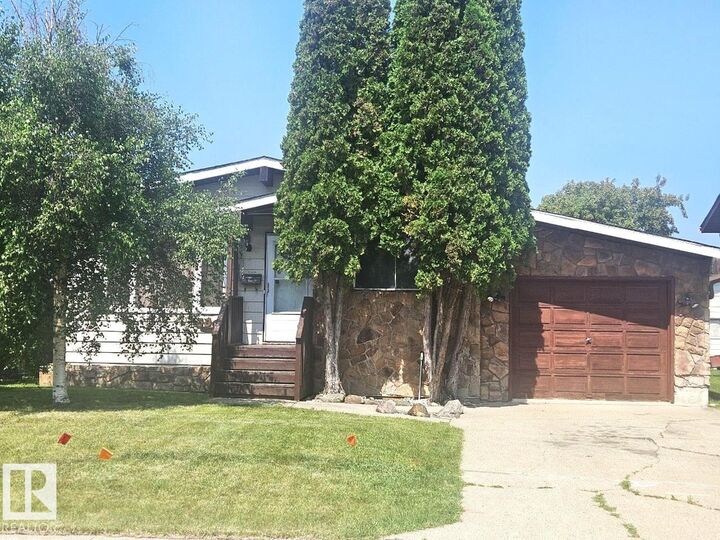 5306 18A Avenue NW — photo 1