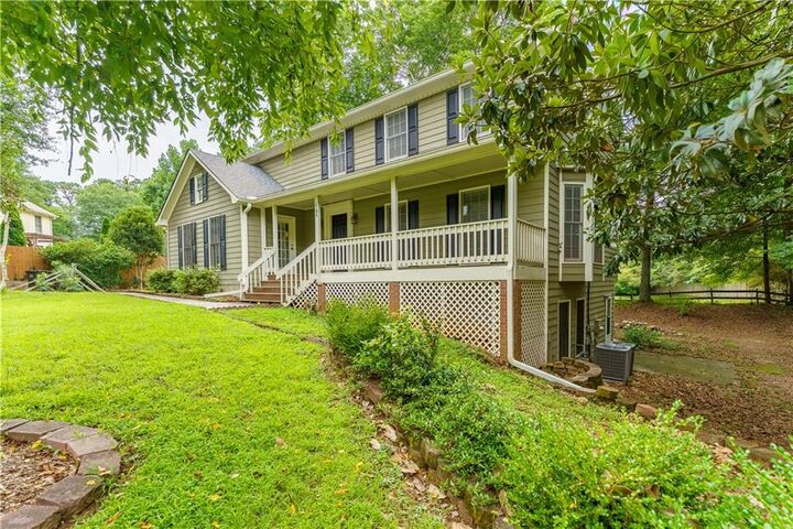 Property Photo:  1700 Summit View Way  GA 30078 
