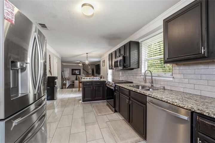 Property Photo: 208 Sheffield Lane GA 30127