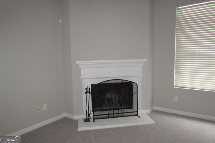 Property Photo: 5901 Ravensway Drive GA 30058