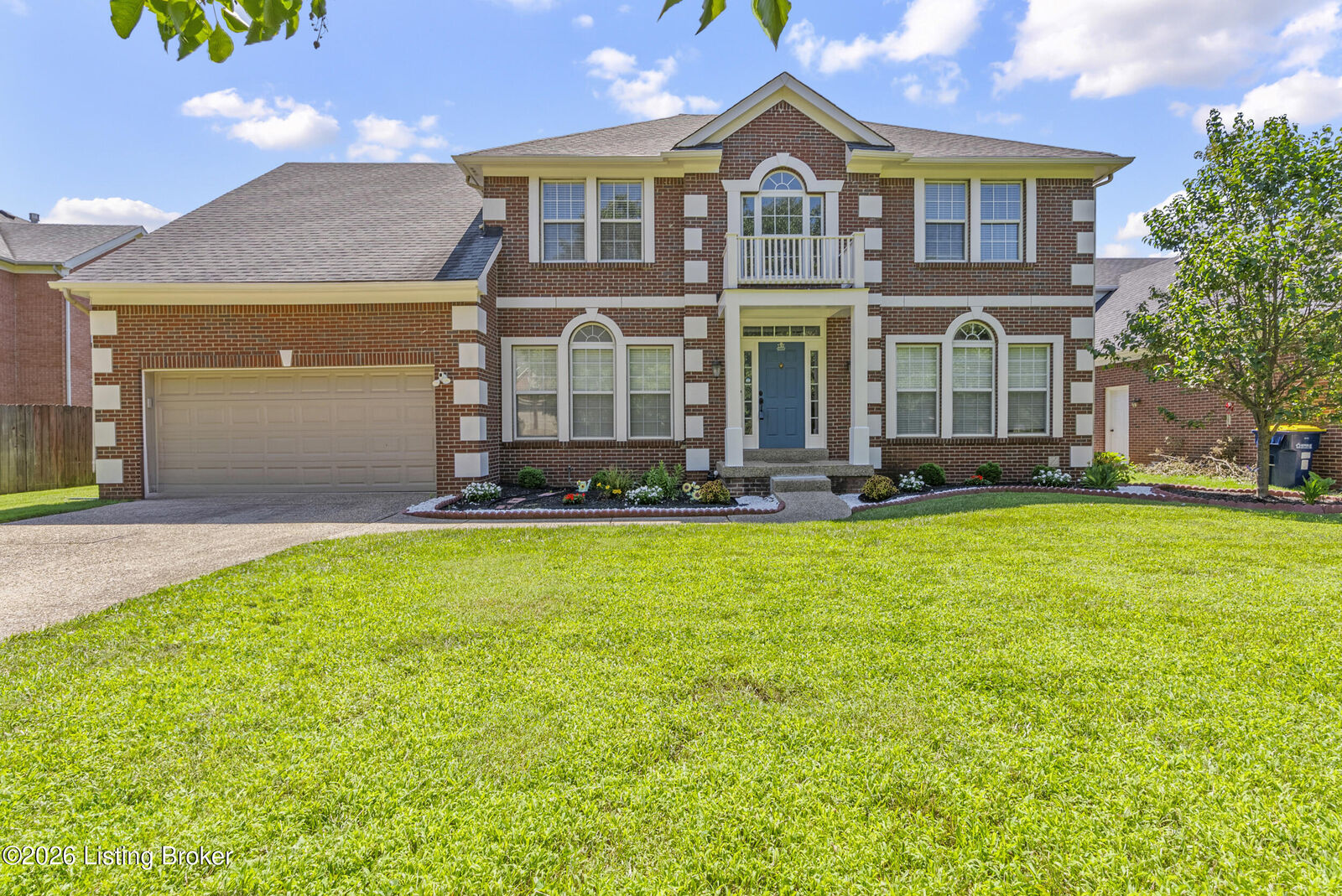 Property Photo: 9915 White Blossom Blvd KY 40241