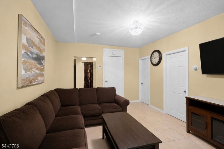 Property Photo: 526 E 25th St NJ 07514