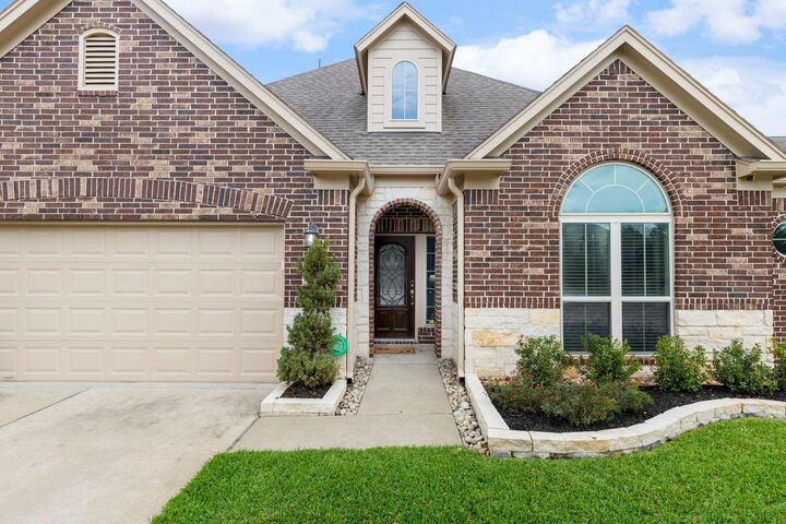 Property Photo: 19110 Cardinal Grove Court TX 77429